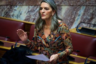 Η βουλευτής της Νέας Αριστεράς Πέτη Πέρκα